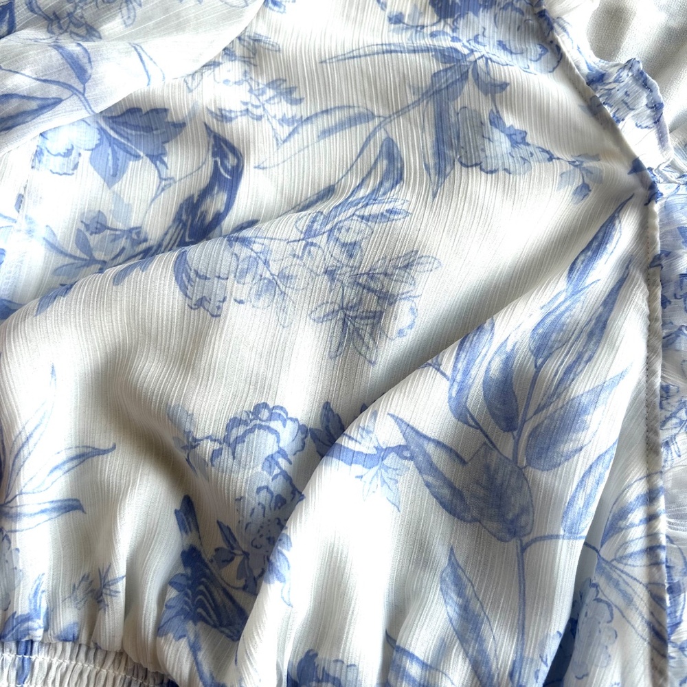 Maison d’Amelie Blue and White Blouse - Picture 2 of 4